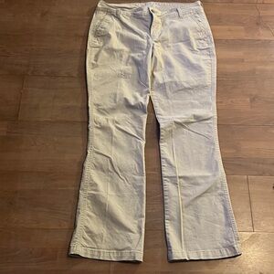 Old Navy Women's Light Cream Flare Jeans